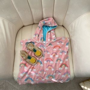 Pottery barn baby beach coverall size 12-18ths w/sandals